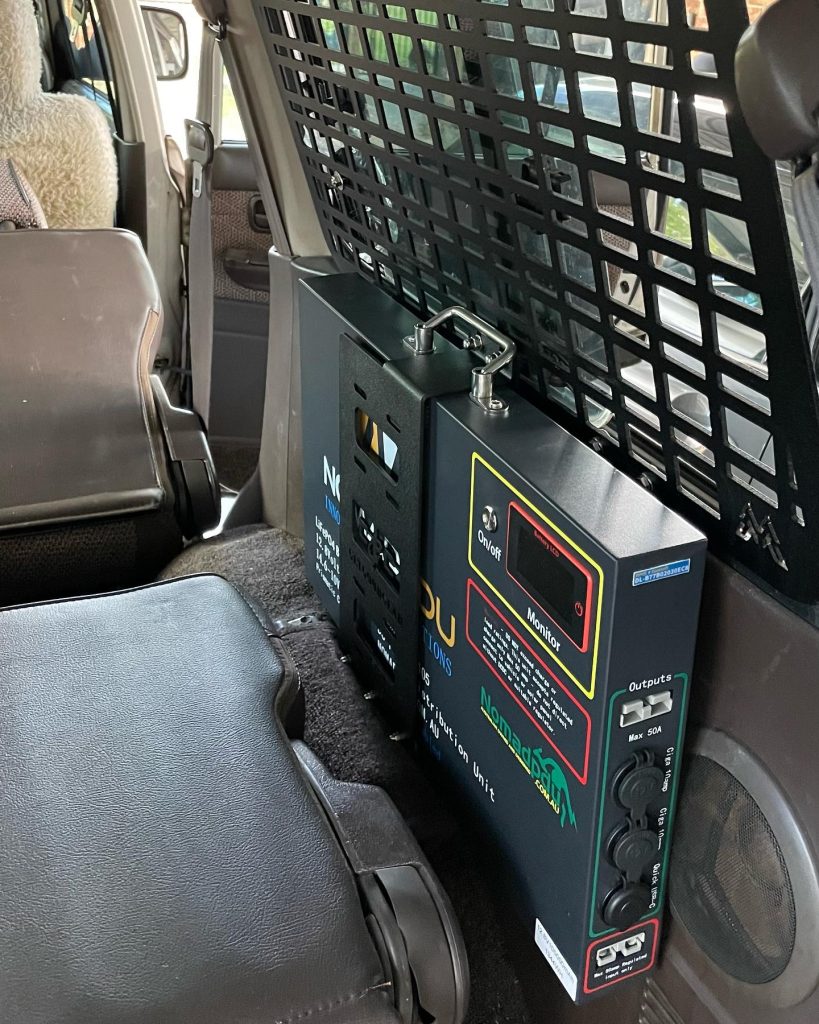 Nomad PDU V6 installed into Toyota Landcruiser 80 Series